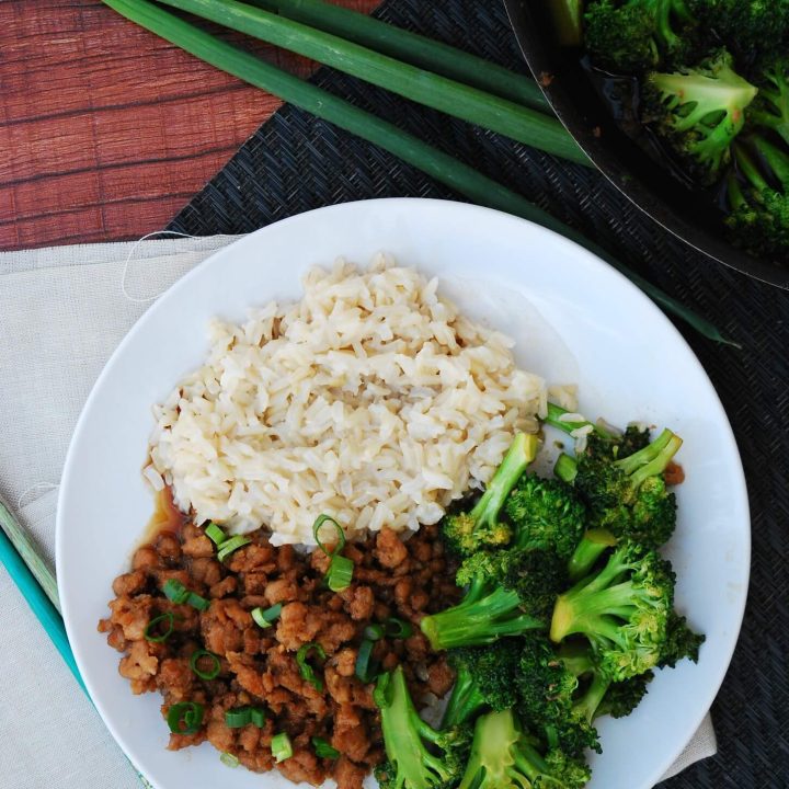 30-Minute-Dairy-Free-Korean-Chicken-and-Broccoli