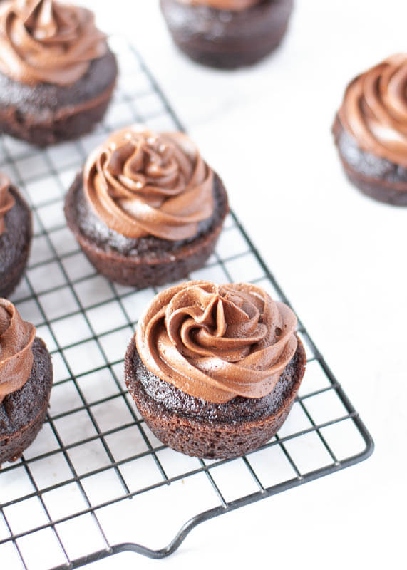 allergy-friendly-chocolate-frosting