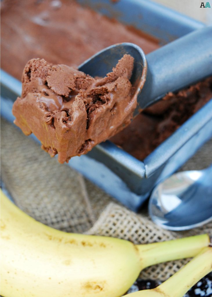No Churn Vegan Chocolate-Banana Ice Cream (GF, DF, Egg, Soy, Peanut, Tree nut Free, Top 8 Free) A super easy dessert made in your blender! Recipe by Allergy Awesomeness