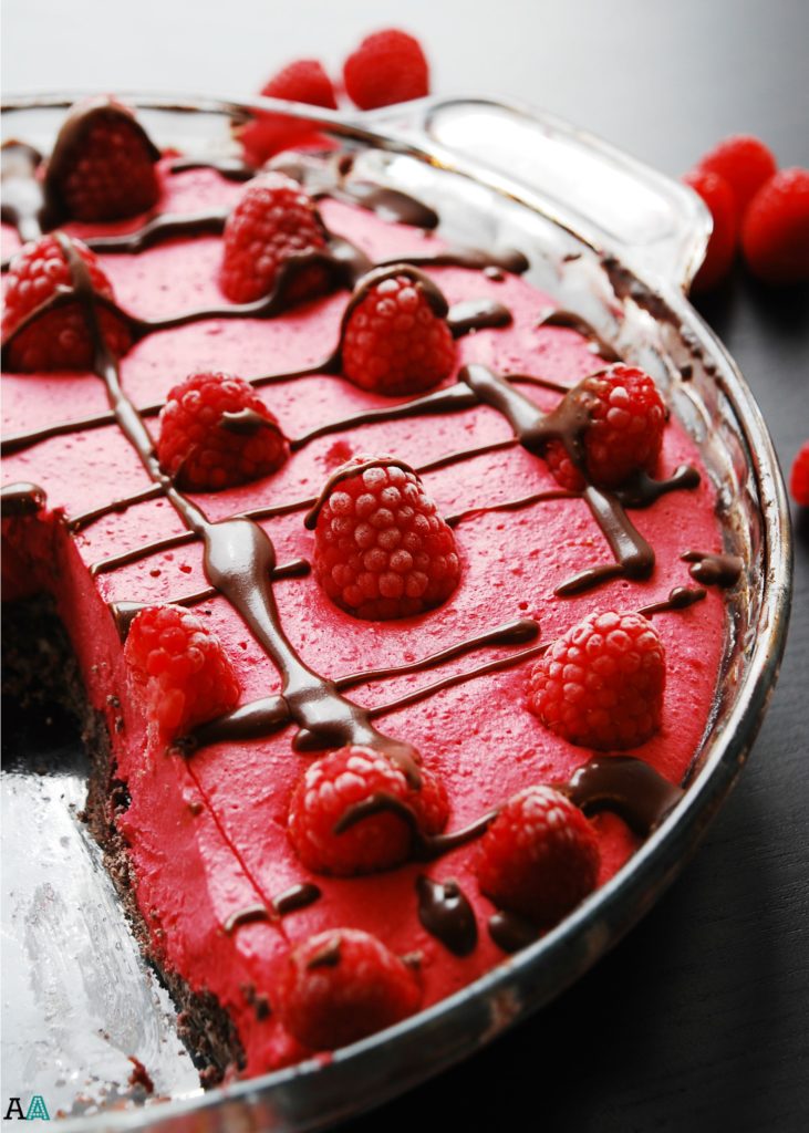 Paleo No-Bake Raspberry Cream Pies (vegan, grain-free, gluten-free