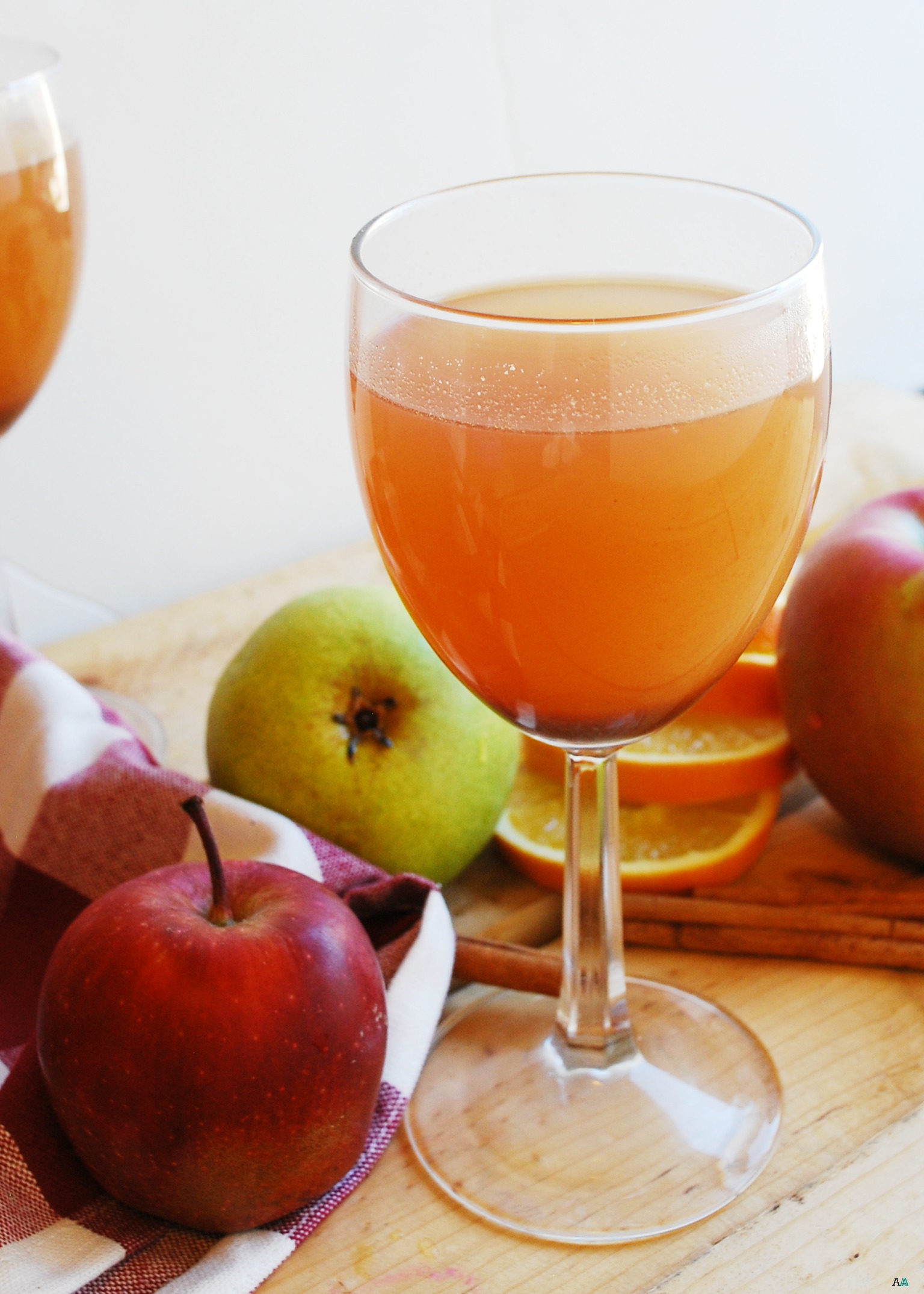 Slow Cooker Apple Pear Cider (Gluten, dairy, egg, soy, peanut & tree nut free; top 8 free; vegan) Drink recipe by AllergyAwesomeness.com