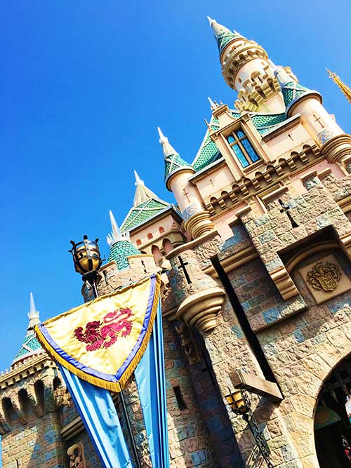 tips for traveling to Disneyland with food allergies