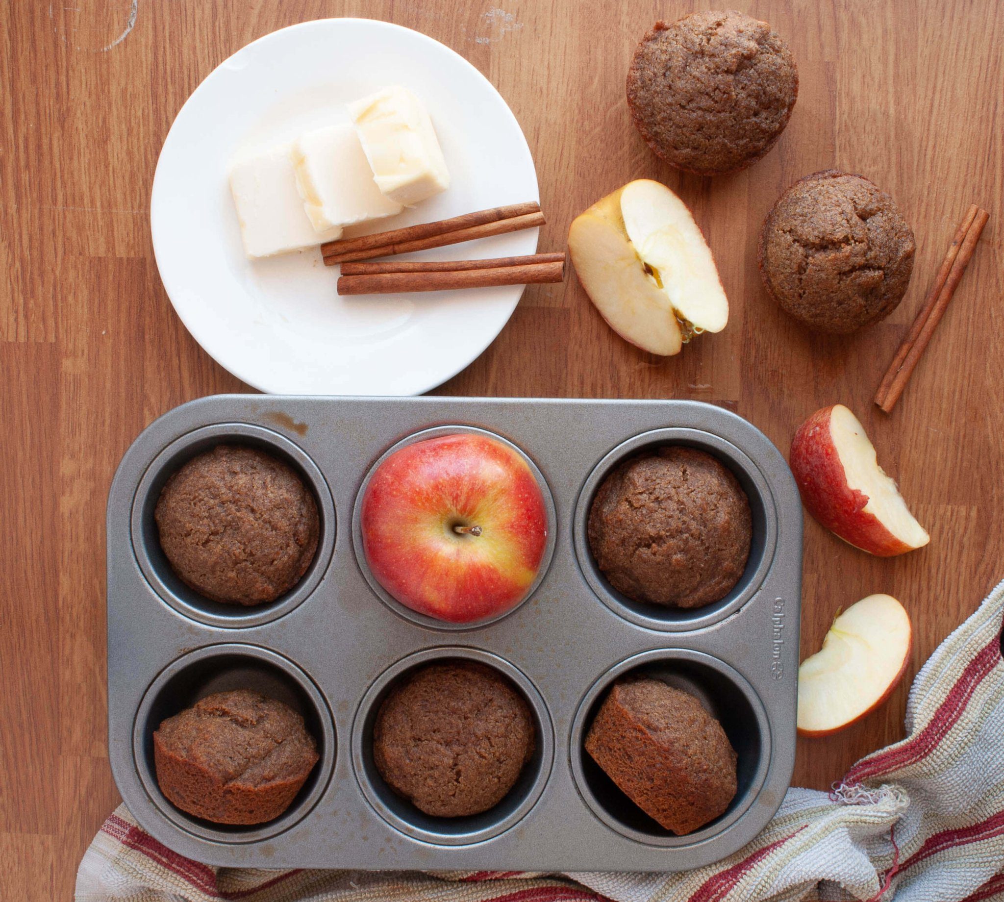 Cinnamon Applesauce Muffins Easy Recipe