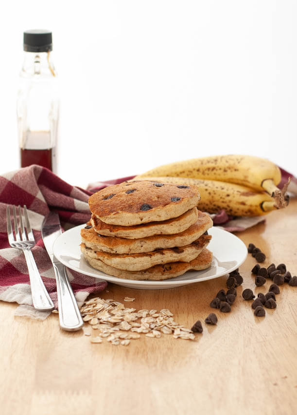 banana-chocolate-chip-oatmeal-vegan-pancakes