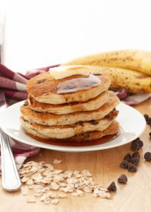 chocolate-chip-oatmeal-banana-pancakes