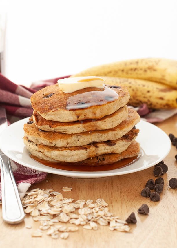 Chocolate Chip Banana Oatmeal Pancakes (Gluten Free & Vegan) | Allergy ...