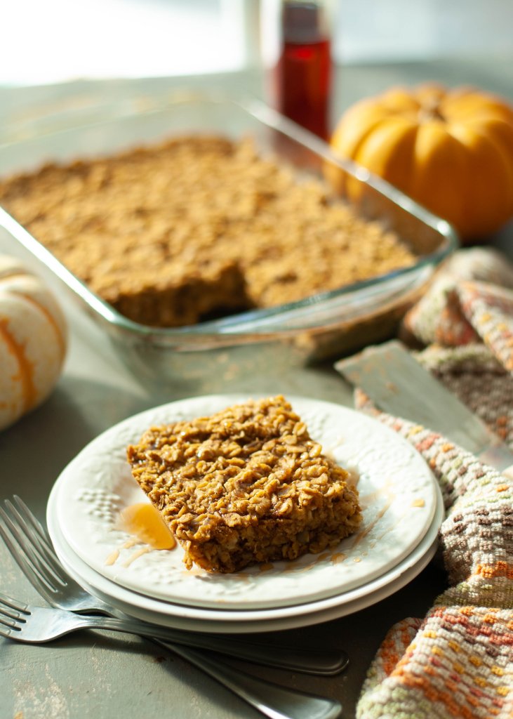 gluten-free-baked-pumpkin-oatmeal-cut-into-a-square-on-the-plate
