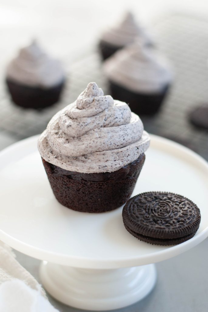 gluten-free-dairy-free-oreo-cupcakes