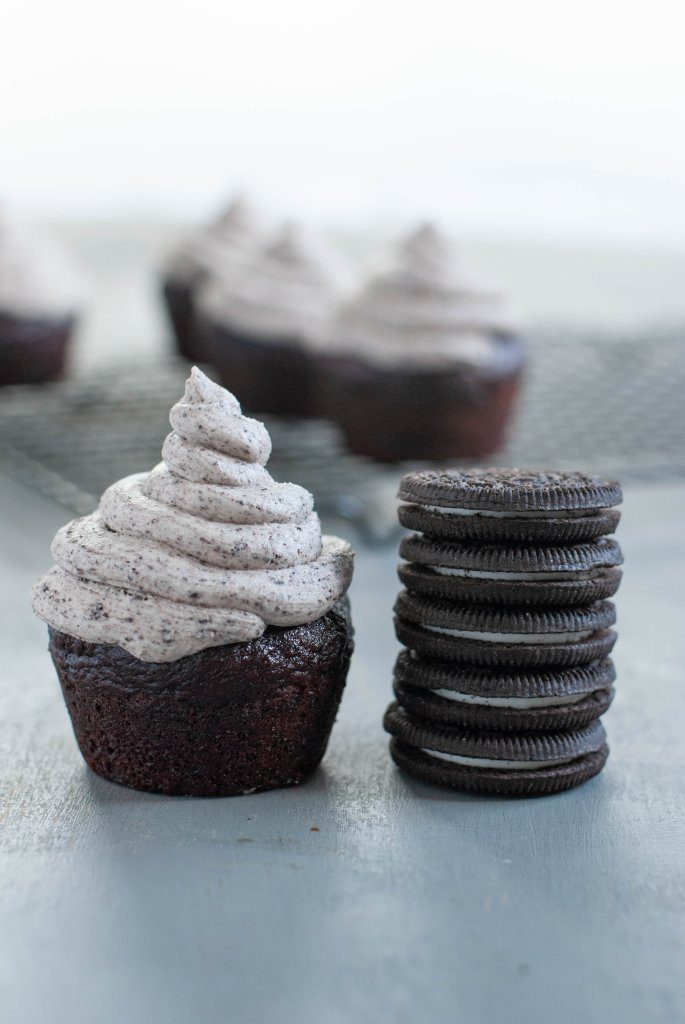 dairy-free-gluten-free-oreo-cupcakes