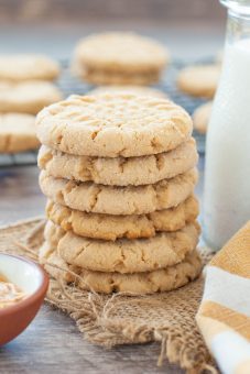 Gluten Free Peanut Butter Cookies + VIDEO