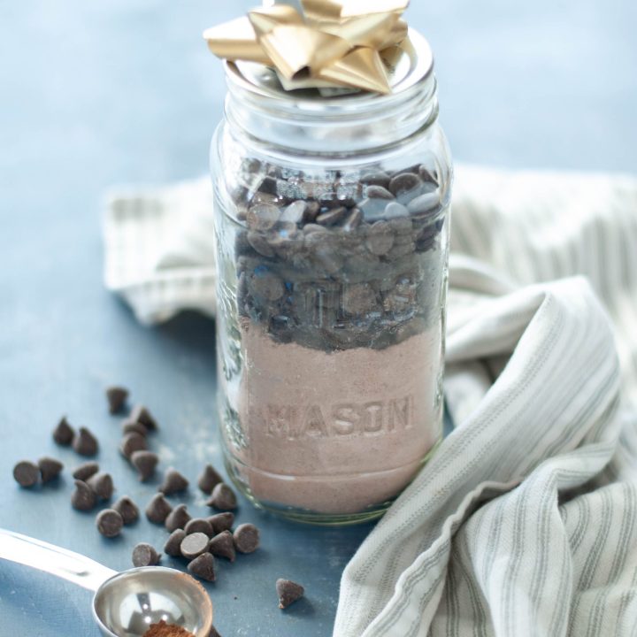 homemade- gluten-free-brownie-mix-in-a-jar-with-a-box