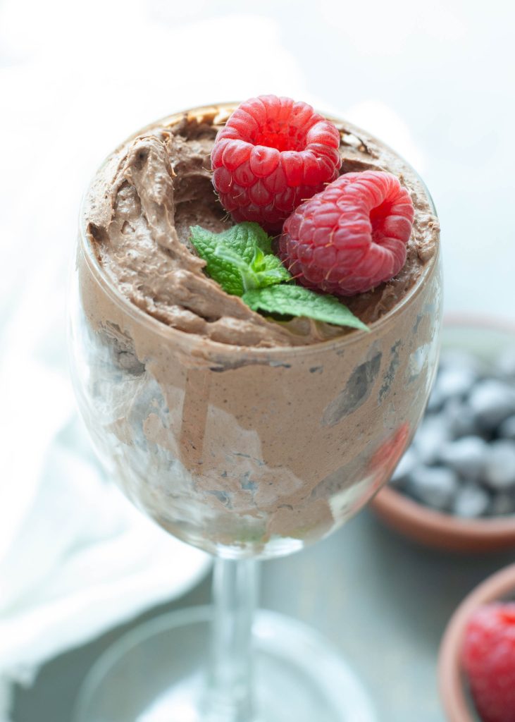 2-ingredient-dairy-free-chocolate-mousse