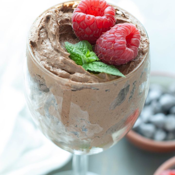 2-ingredient-dairy-free-chocolate-mousse